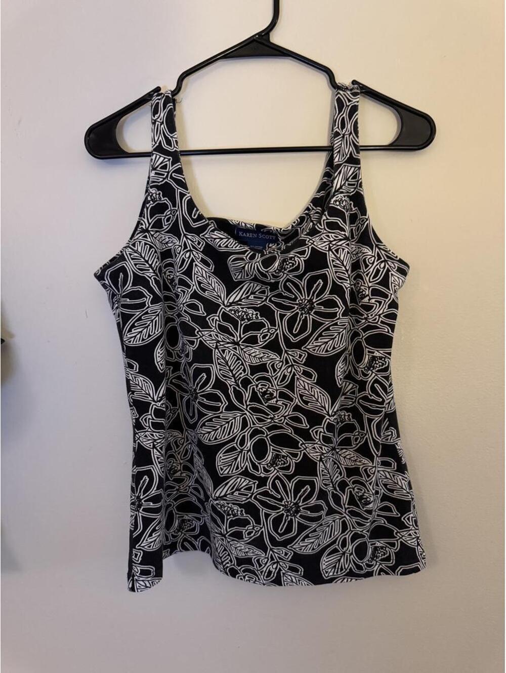 Karen Scott black & white floral cotton & spandex tank top in a M #floral